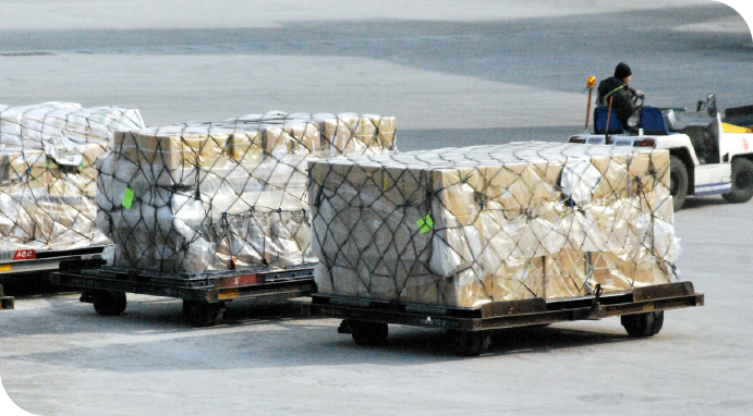 PML-warehouse-services-aircraft-pallet-building